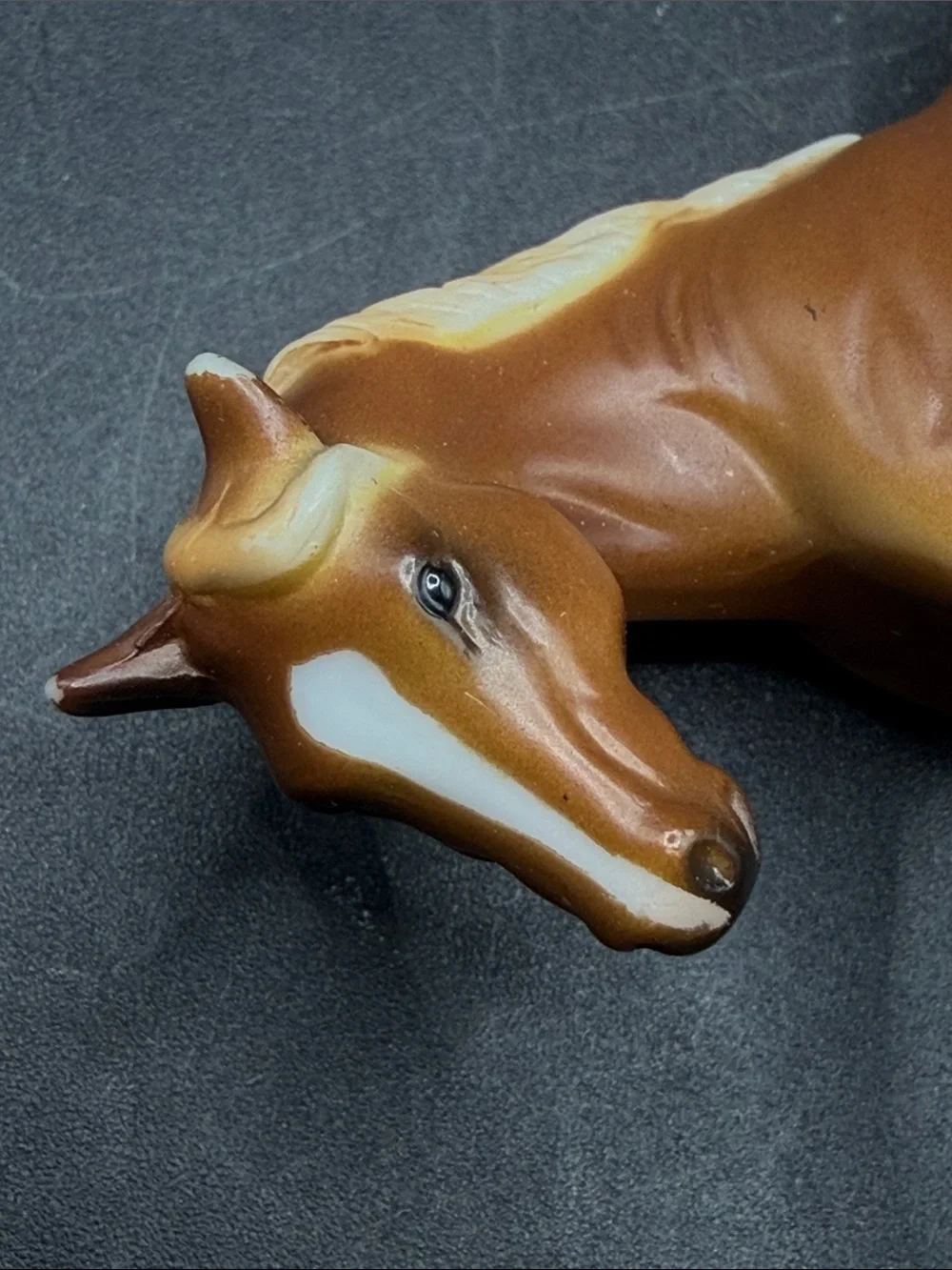1999 Vintage Breyer Stablemates Quarter Chestnut Horse Figure Equestrian Toy
